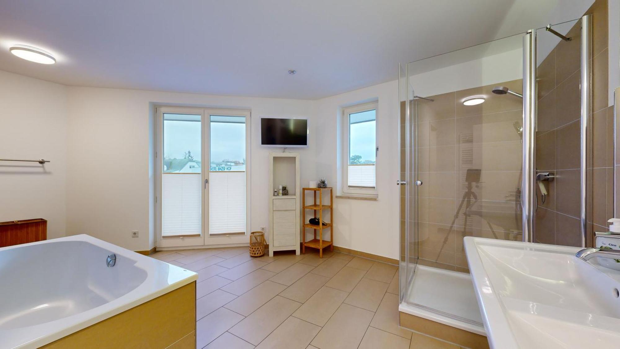 Strandnahe Fewos Mit Terrasse Oder Dachterrasse, Strandhaus Seeblick, Остзебад Бинц Екстериор снимка