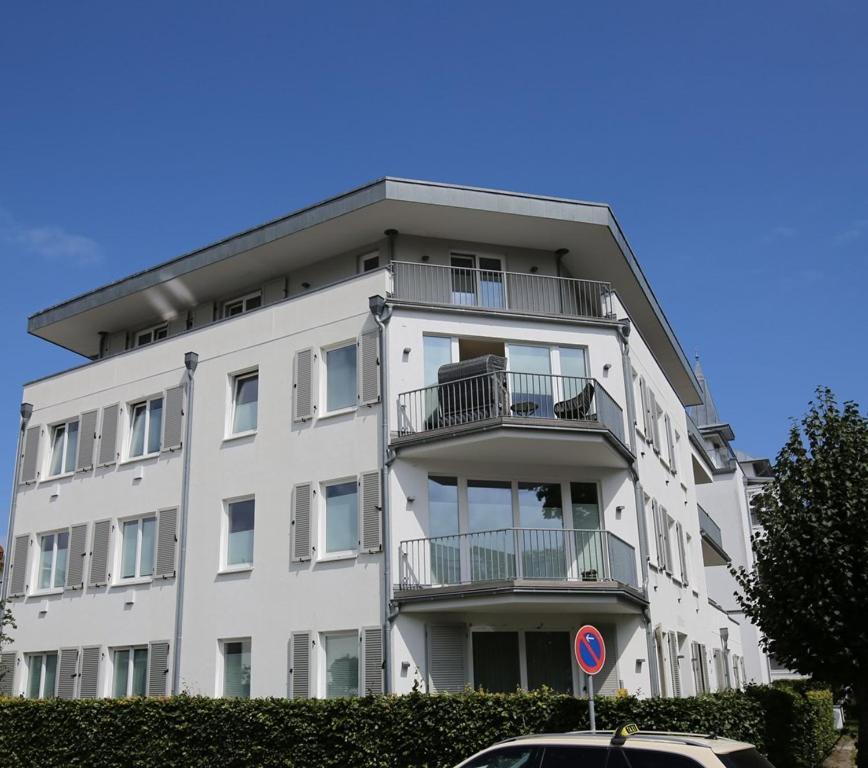 Strandnahe Fewos Mit Terrasse Oder Dachterrasse, Strandhaus Seeblick, Остзебад Бинц Екстериор снимка