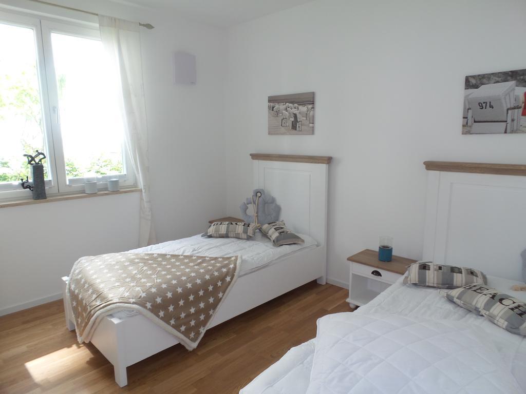 Strandnahe Fewos Mit Terrasse Oder Dachterrasse, Strandhaus Seeblick, Остзебад Бинц Стая снимка